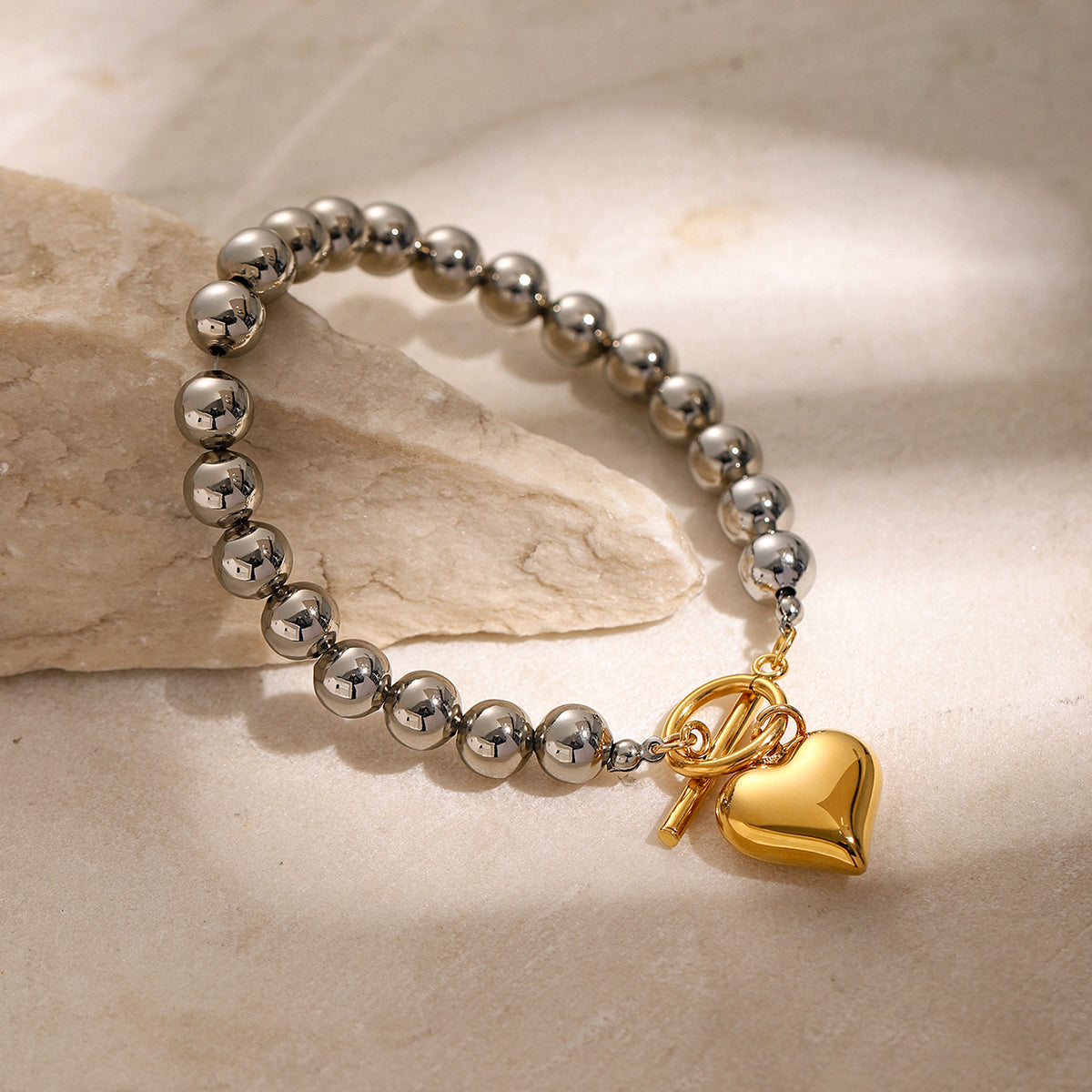 Puffy Heart Armband